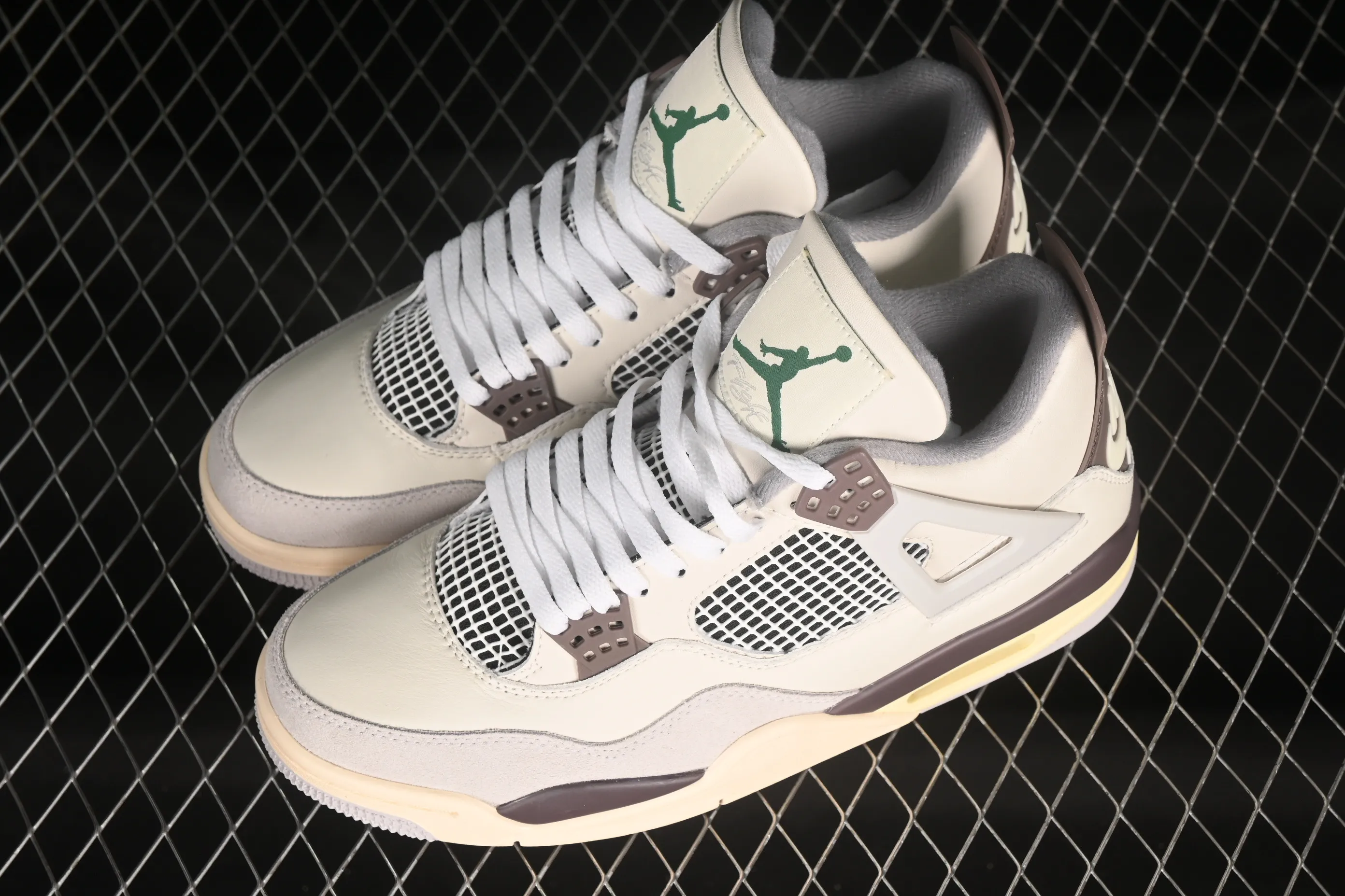 All Categories Air Jordan Jordan Series Basketball Shoes Air Jordan 4 Special Price #ZG Version Air Jordan 4 Retro "Baimoka" AJ4 Joe 4 White Mocha Joint Basketball Shoes DR5415-102